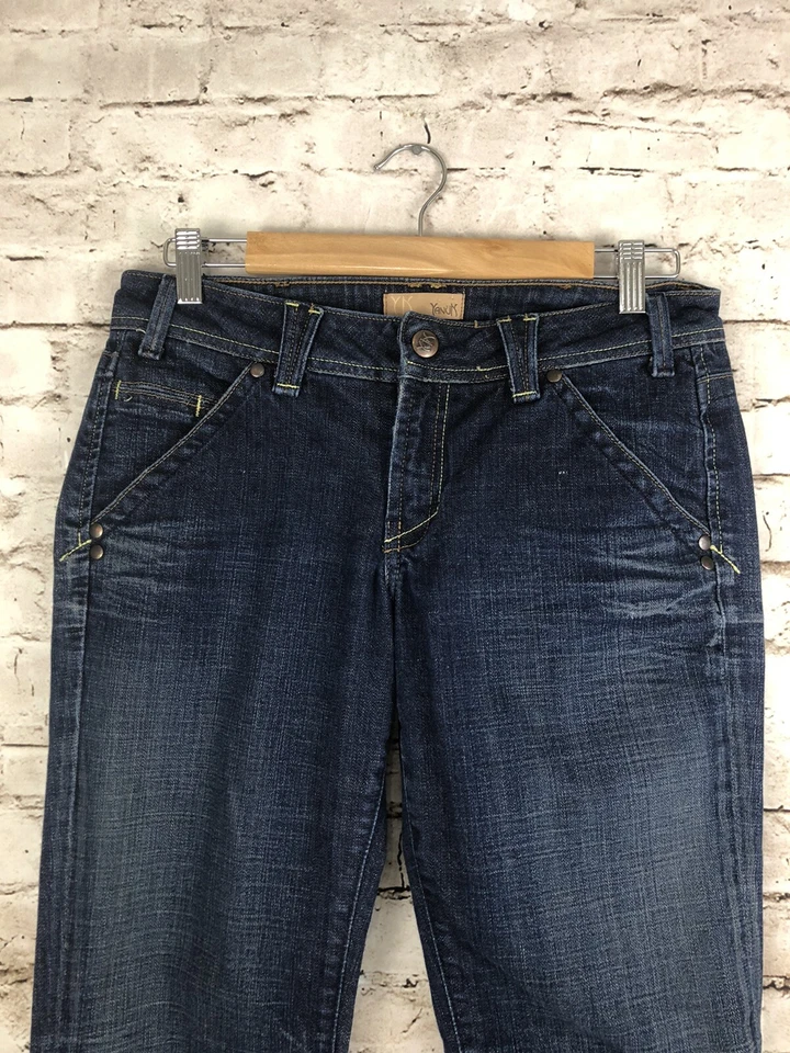 Jeans Yanuk corte bota elástico talla 29 x 30 Foto 3 de 4