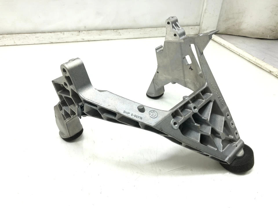 BMW 550I GT F07 2010-2013 4,4 L V8 SOPORTE DE MONTAJE DEL MOTOR OEM. Foto 2 de 4