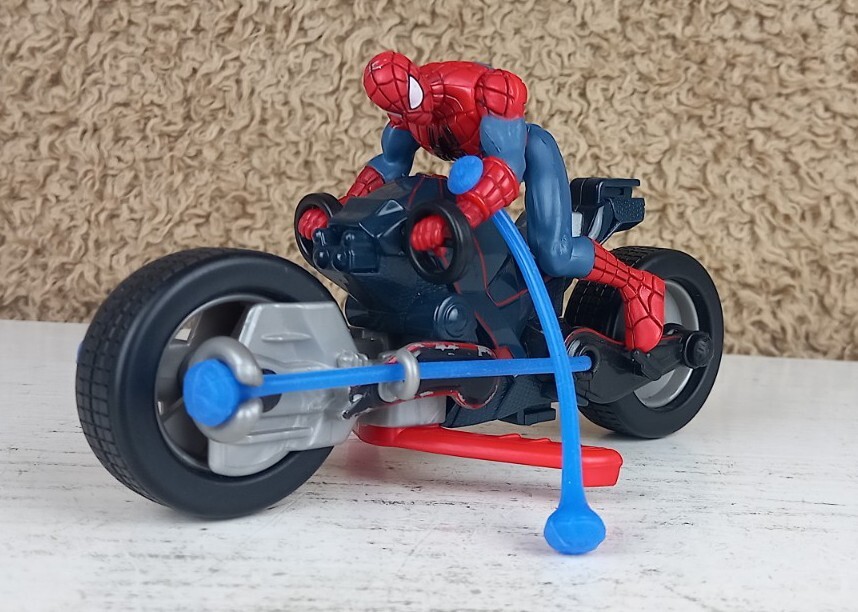 Ultimate Spider-Man Power Webs STUNT LAUNCH SPIDER CYCLE Vehicle