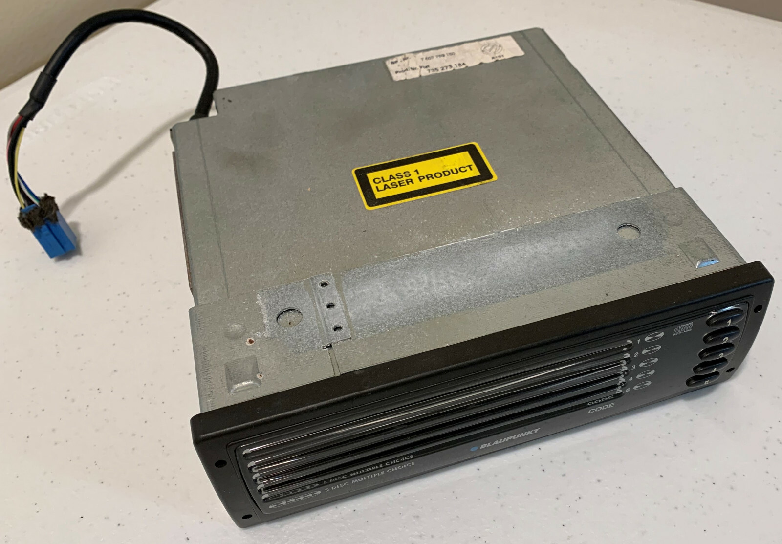 07  MASERATI QUATTROPORTE  M139  5 DISK CD CHANGER AT DRIVER KNEE 735273184