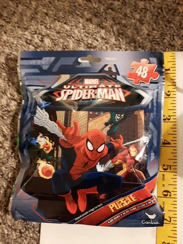 New Puzzle Marvel Ultimate Spiderman 48 Pieces 9.1 inches x 10.3 inches cardinal