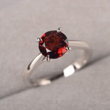 Natural Garnet ring Round cut ring 925 Sterling Silver ring engagement ring