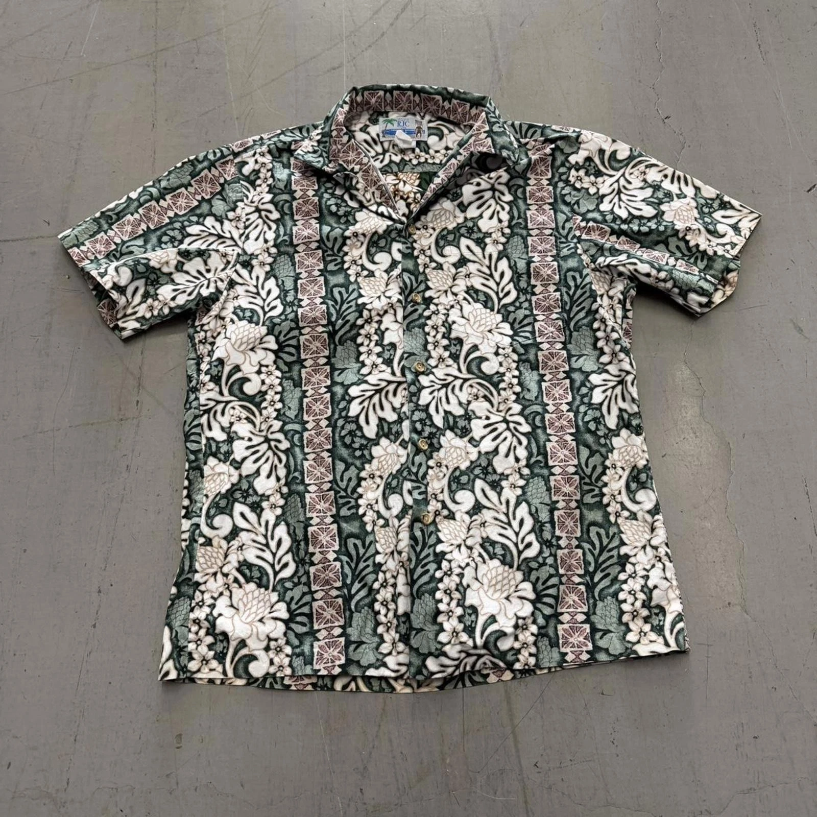 Vintage 80s RJC Hawaiian Print Button Up Shirt