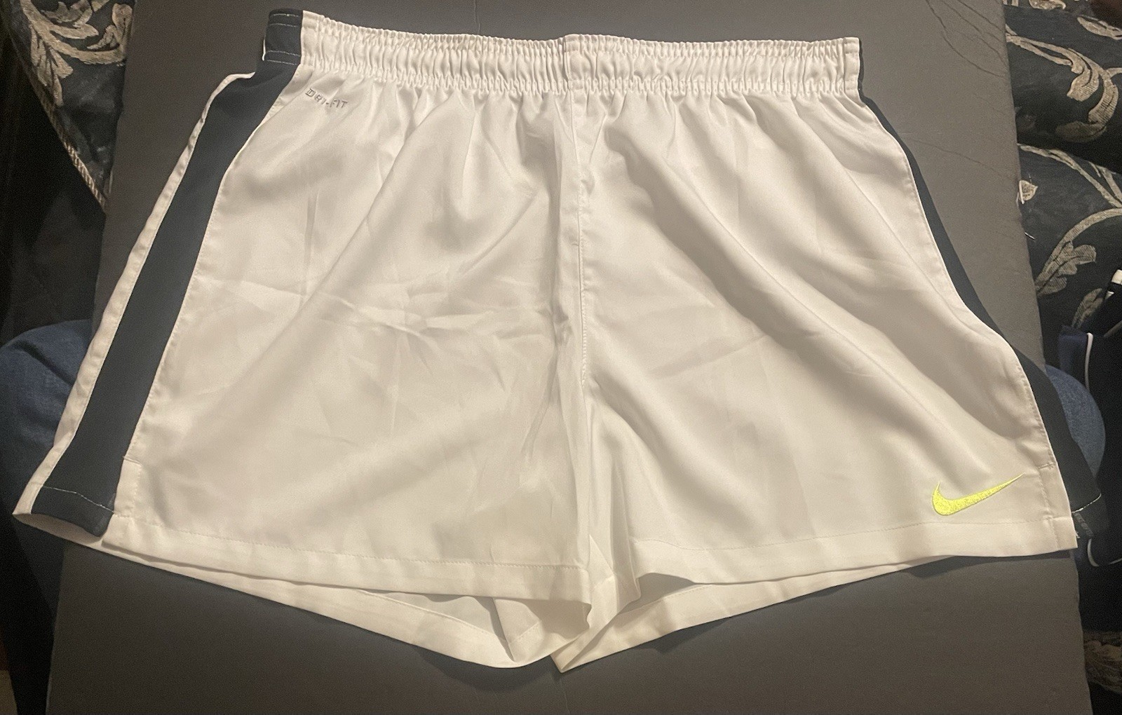 Nike Dri-FIT Women’s Athletic Soccer Shorts White Black Mesh Size L Green Swish