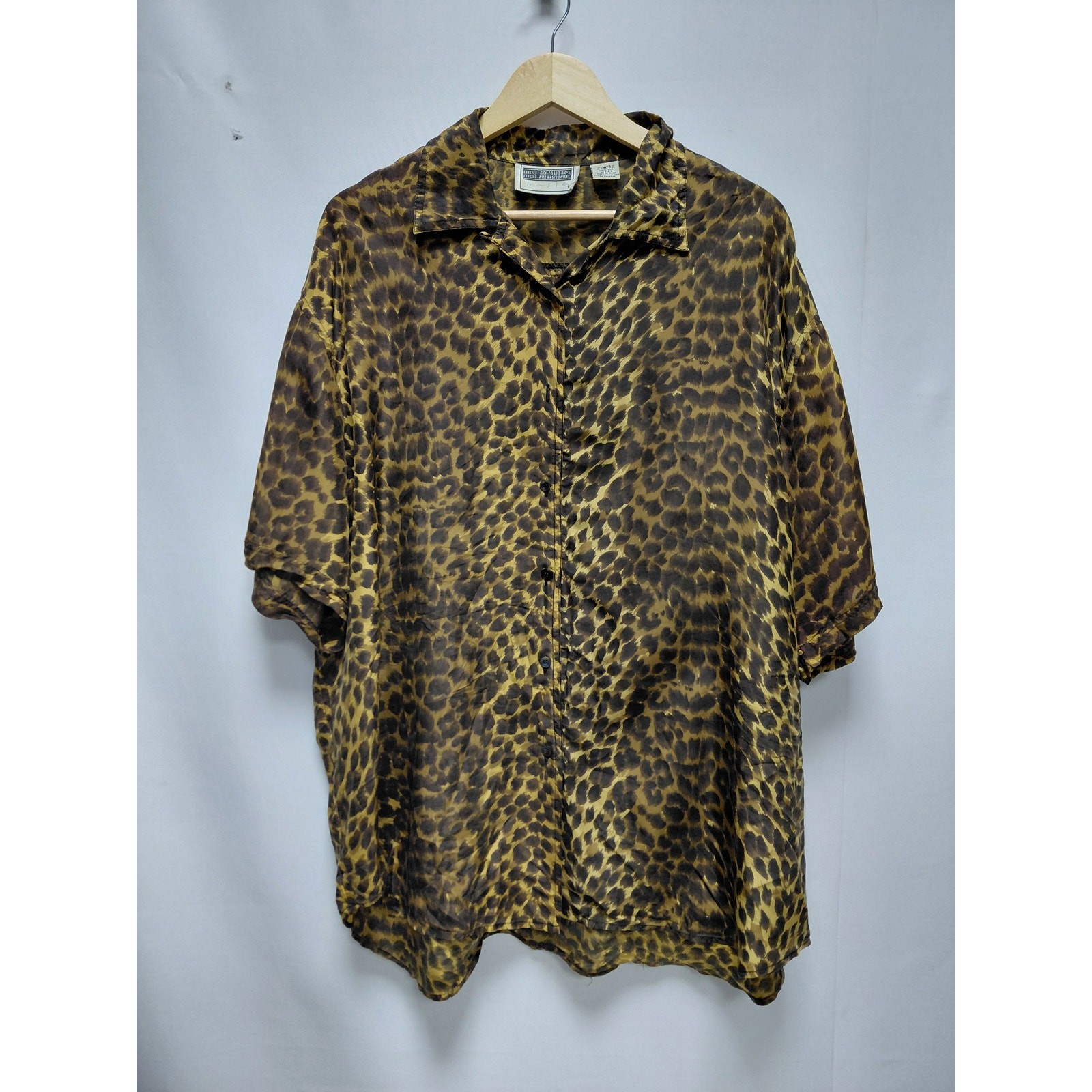High Advantage Basic Leopard Print Silk Shirt Sho… - image 1