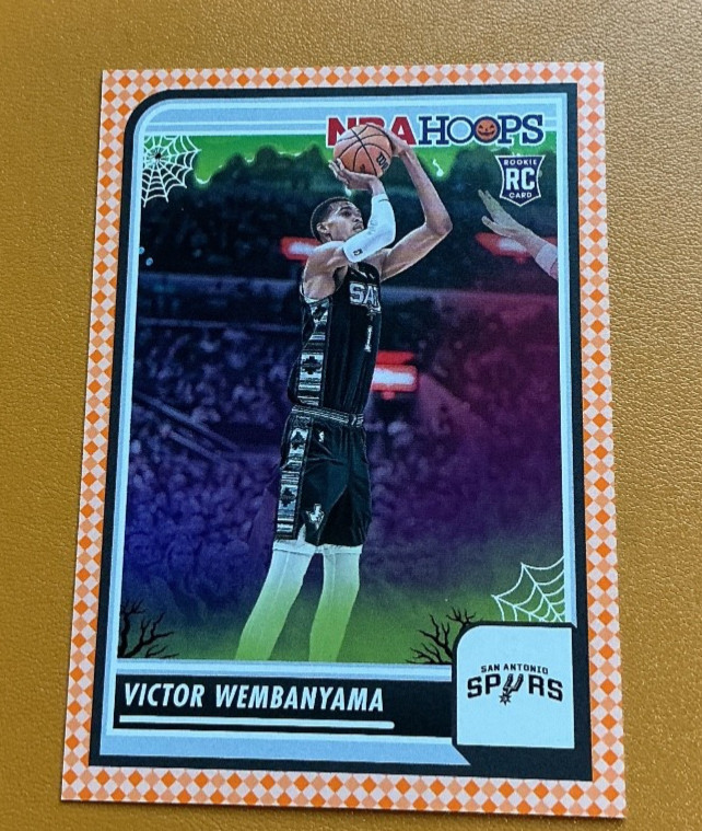 2023-24 Panini Haunted Hoops - Victor Wembanyama #108 Orange (RC)