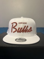 Chicago Bulls New Era 950 SnapBack Vintage Script Brand New