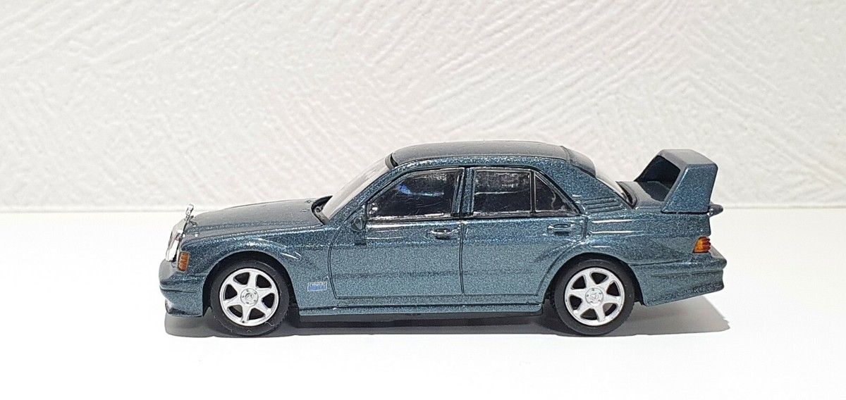 ミニカー TEKNO NO.723 MERCEDES - BENZ 190 1/64 Kyosho MERCEDES BENZ 190E 2.5-16 EVOLUTION II GREEN GRAY