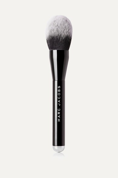 marc jacobs powder brush