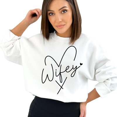 Wifey Heart Sweatshirt, Cute Calligraphy Wife Pullover, Honeymoon Clothing, Gift