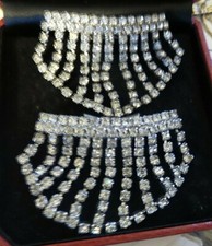 VINTAGE 1981 MUSI AUSTRIAN RHINESTONE SHOE CLIPS