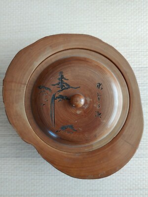 日本明治黄杨木随形刻松瀑图茶盒 Antique Japanese Meiji 日本明治黄杨木随形刻松瀑图茶盒 Antique Japanese Meiji