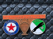 PINS BADGE FOOTBALL SOCCER ASSE SAINT ETIENNE VS 1911 HAJDUK SPLIT CUP 1974/1975