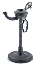 Antike Dochtlampe Zinn Lampe 19.Jh &Ouml;llampe Engel Punze Antique Pewter Lamp (ABP)