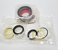Toyota 8fgcu25 8fgu25 Fsv Triple Stage Mid Outer Lift Cylinder Seal Kits New