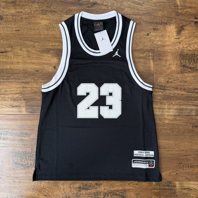 NWT Nike Air Jordan Essentials Summer Jersey Black White & Grey Men s Sz S