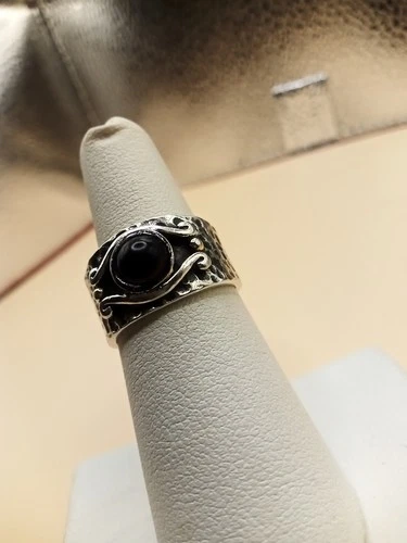 Vintage Sterling Silver Hammered Band with an Black Onyx Set In Scroll Work