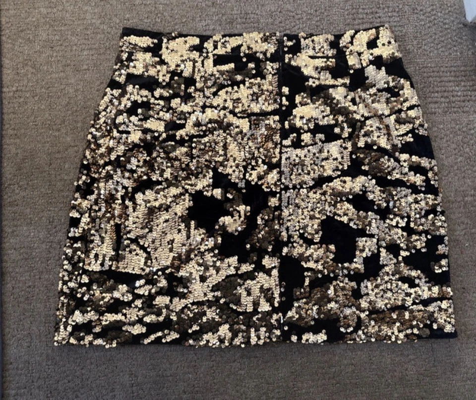 Pour Moi Selena  Gold And Black Velvet Sequin Mini Skirt Size 14 - Image 2 of 4