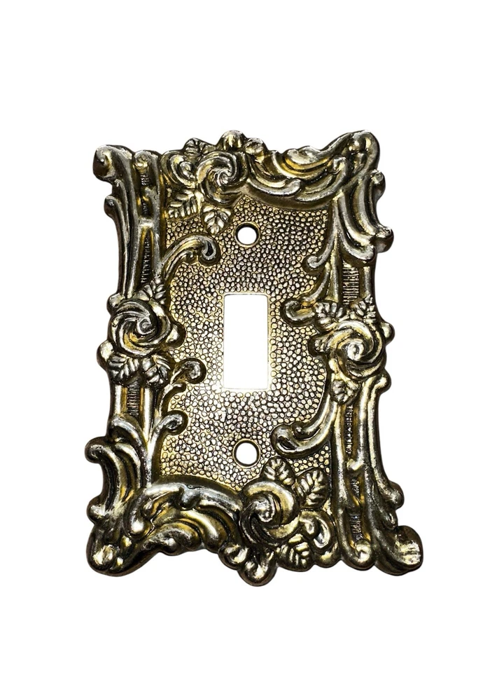 Винтажная одиночная переключающая пластина Ornate Roses 1968 American Tack And Hdwe Co. - Изображение 2 из 4
