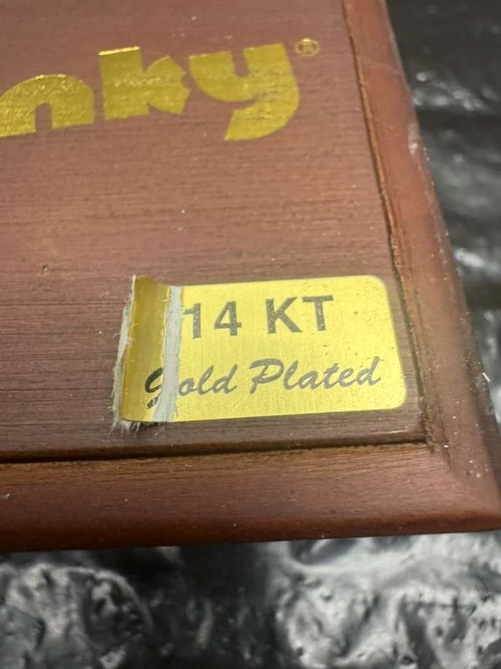 Auténtico juguete Slinky chapado en oro de 14 quilates de colección de la marca Slinky original Foto 4 de 4