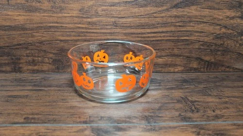 Vintage Pyrex Halloween Jack O’ Lantern Pumpkin 4 Cup 1 Qt Bowl Container