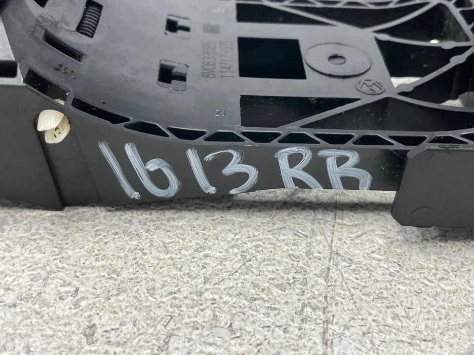 2017 2018 Audi RS3 8V maçaneta externa traseira direita passageiro azul 1613 fabricante de equipamento original - Imagem 3 de 4