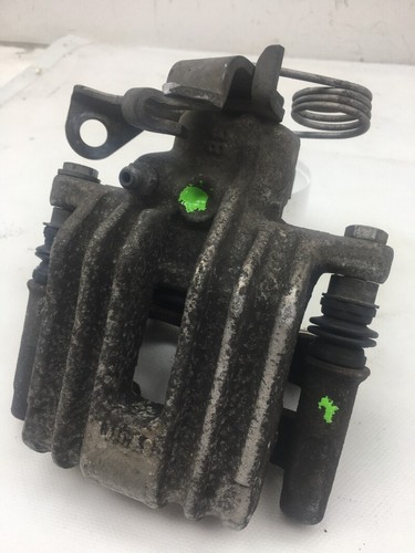 VW Passat Variant 3B6, B5 Bremssattel links hinten 8E0615423 Lucas 38