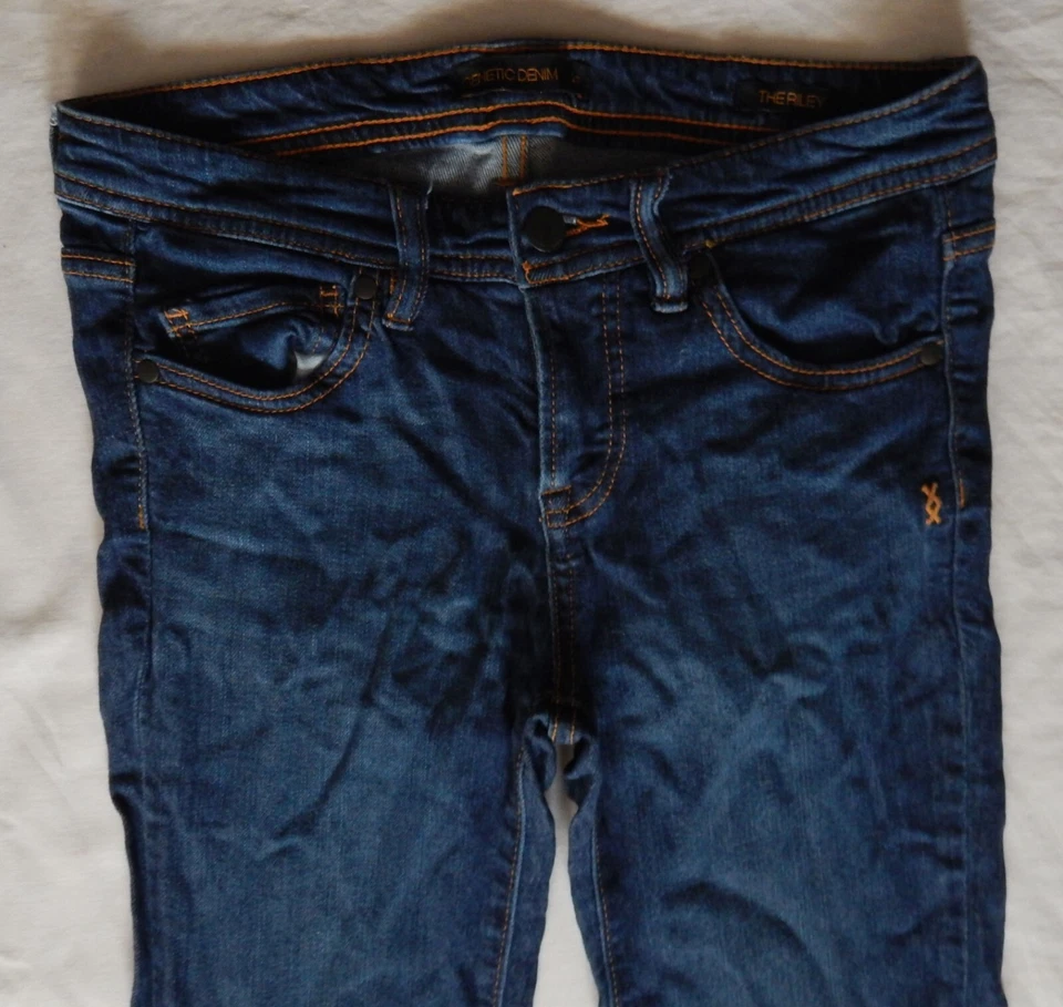 Pantalones de mezclilla azules Genetic - 26 cintura pequeña The Riley Flair pantalones de pierna Foto 3 de 4