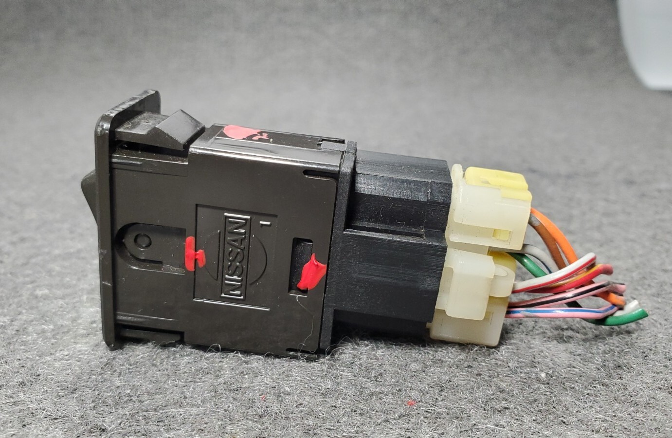 19871993 Nissan D21 Hardbody Pickup Pathfinder Hazard Warning Light