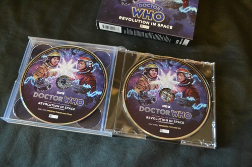 The Third Doctor Who Adventures 5: Revolution in Space Audio CD Boxset 2024 - Picture 9 of 9