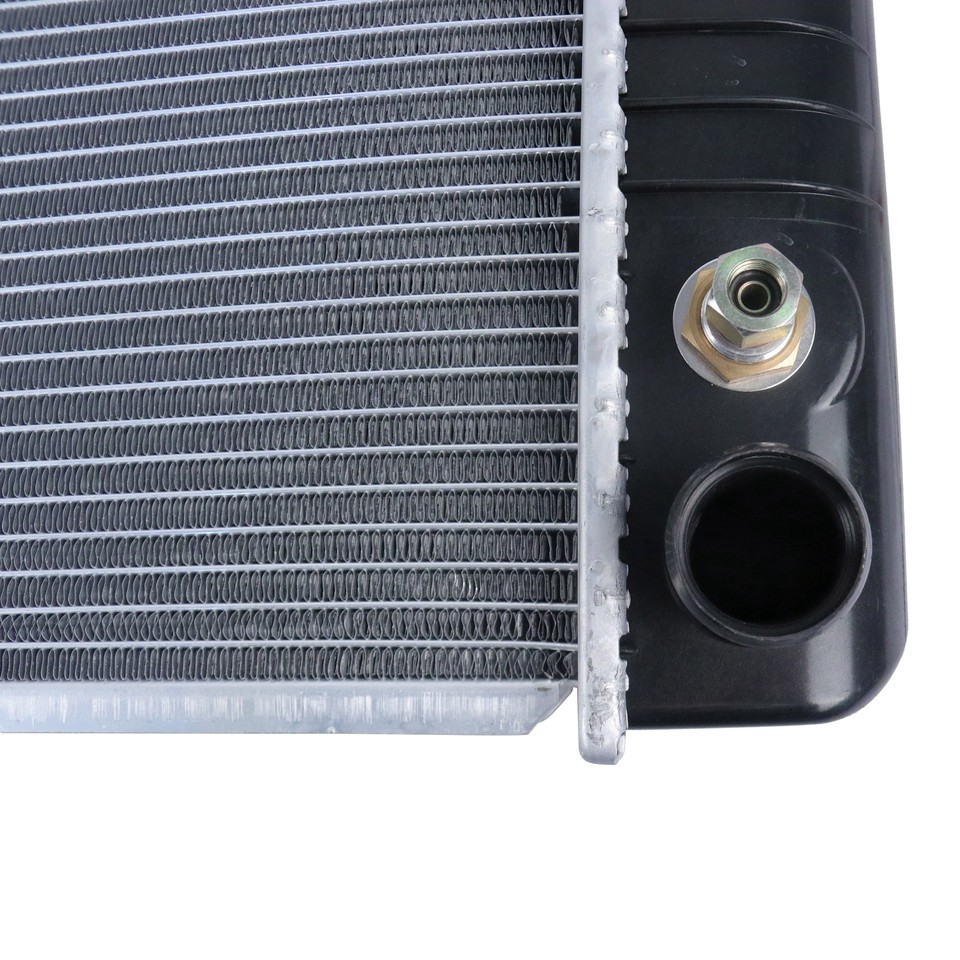 Gmc Radiator New Aluminum Radiator For Chevy GMC C/K 1500 2500 3500 Pickup Yukon 5 ...