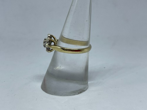 ANELLO 9 CT ORO GIALLO E BIANCO 9 CARATI DIAMANTE A GRAPPOLO ILLUSIONE SET 2,7 G O 1/2 - Foto 3 di 5