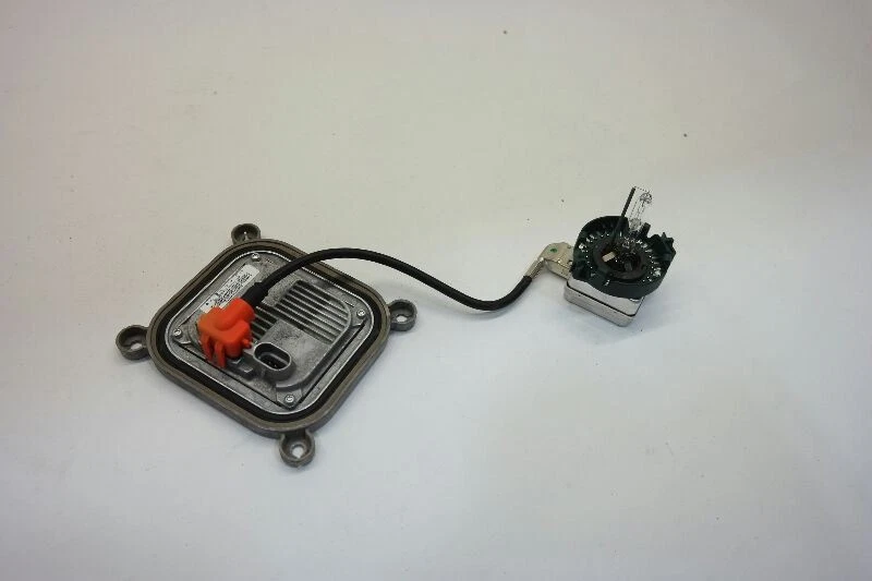 Lincoln MKZ LH 2010 módulo de xenón izquierdo y bombilla  Foto 4 de 4