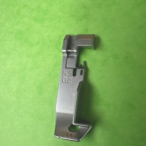 Husqvarna / Viking / Pfaff Overlock Nähfuß D2 5,5