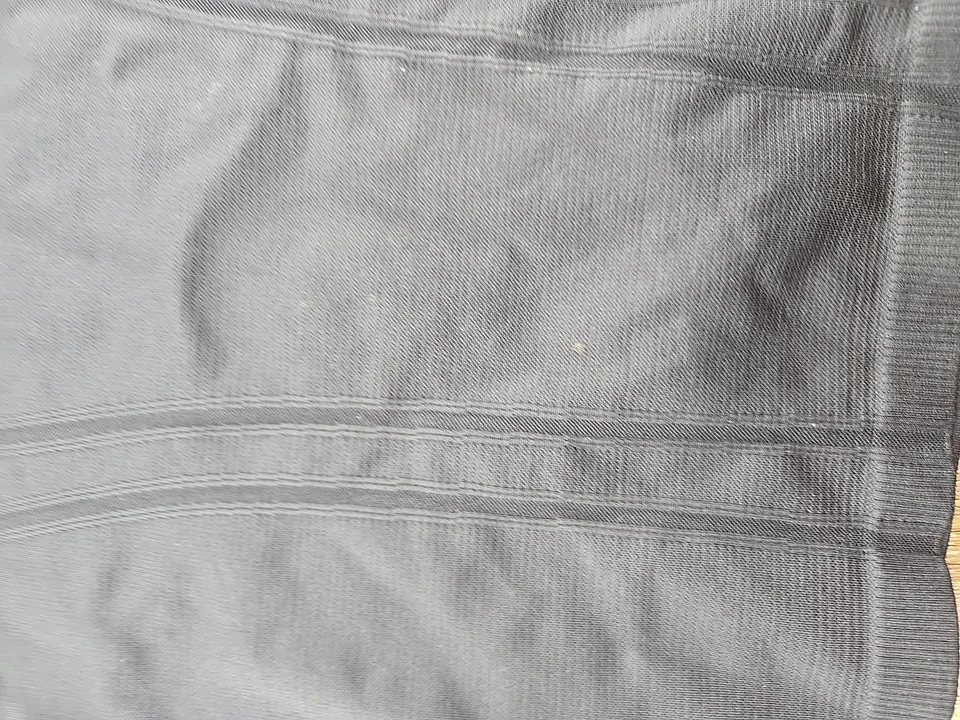 Camisa deportiva Ivivva Fly Tech ajustada de manga larga negra para niñas talla 8 Foto 3 de 4