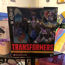 Hasbro Transformers Age of the Primes Razorclaw Wolf Action Figure Multicolor 8