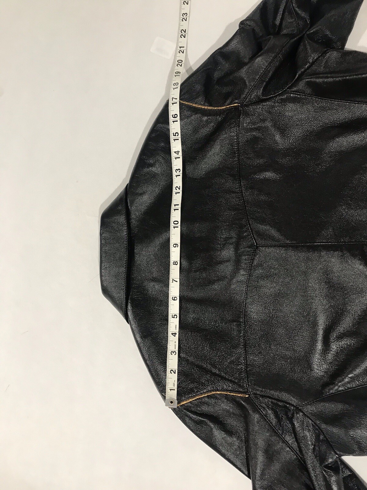 Giacca in pelle da uomo Saint Laurent con finitura oro. 50 S. $4250