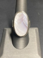 WELL MADE 925 STERLING SILVER MOTHER OF PEARL RING SIZE 8.25