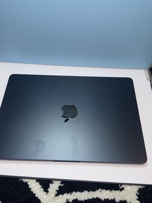 Apple Macbook Air M2 13'' 8-Core CPU 8-Core GPU 256GB 8GB Ram Midnight