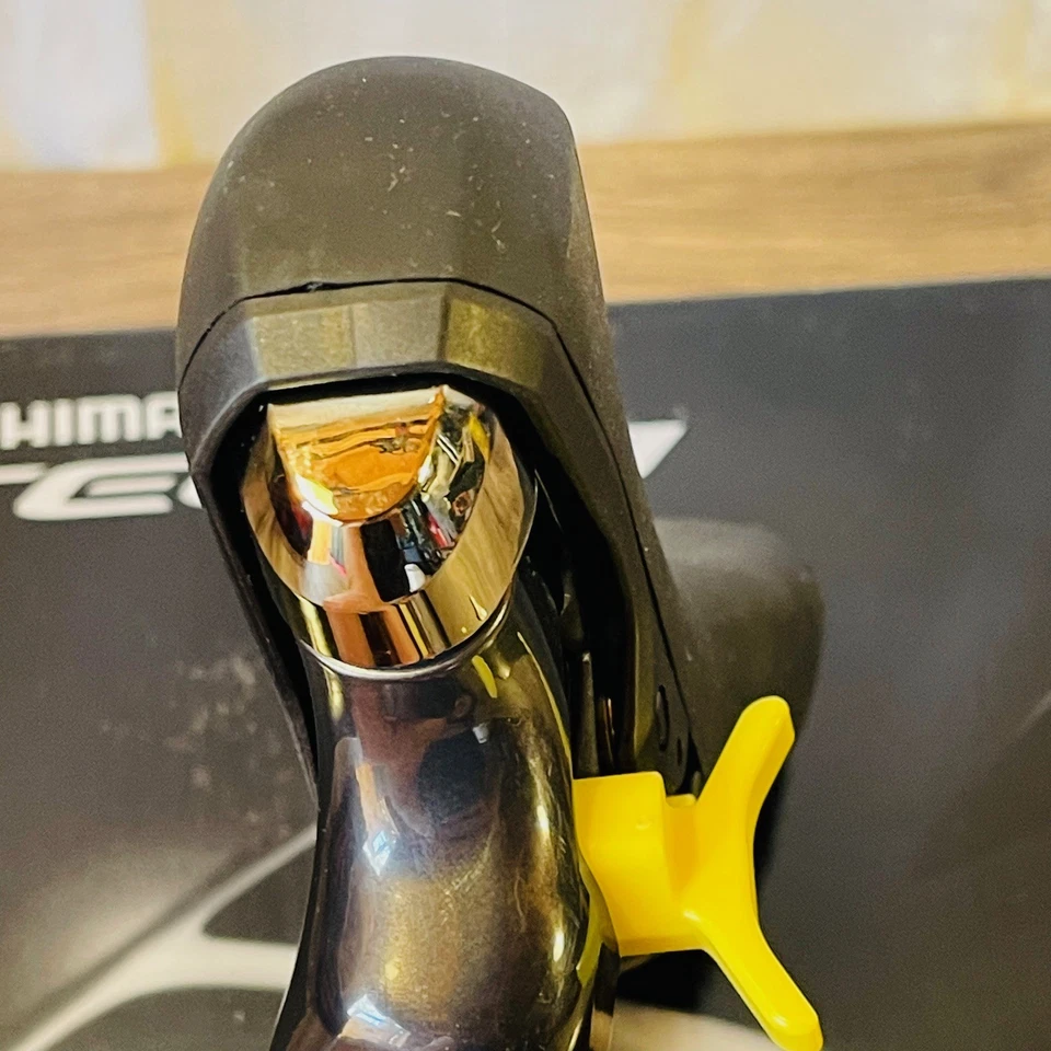 Shimano ST-R8025-R BR-R8070-R Hydraulic Road Shifter Brake Lever & Caliper - Image 3 of 4