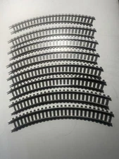 Lot of 8 American Flyer Pikemaster curve tracks in excellent + condition w/pins