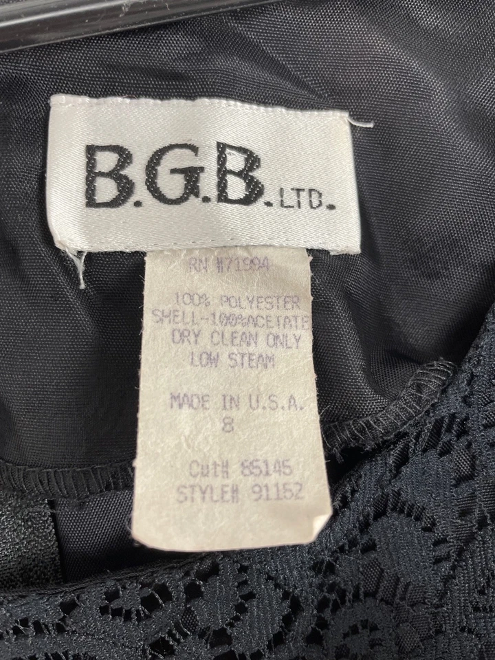 Vintage B.G.B. Vestido corto negro de encaje manga corta talla 8 Ltd. Foto 2 de 4