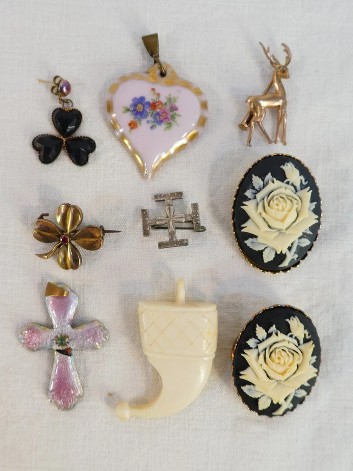 LOT DE BIJOUX ANCIEN nº1 - Immagine 2 di 4