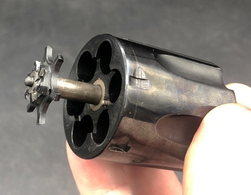 Rossi 461 .357 Magnum 6 Shot Cylinder Assembly W/Yoke Blued - Picture 10 of 11