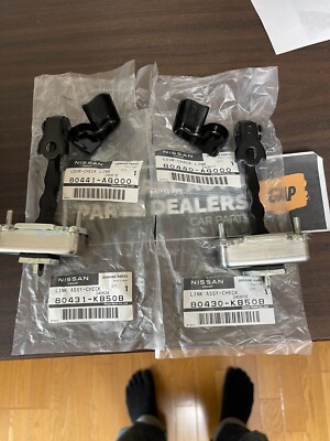 Original Nissan Skyline GT-R R35 Tür Check Stopper Link Cover Set Links & Rechts