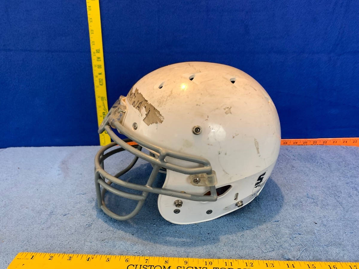 Schutt Recruit Hybrid Football Helmet Youth Xsmall EAR PAD IS DAMAGED