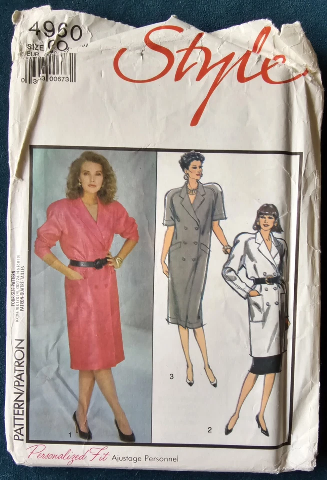 1980s Double Breasted Batwing Dress Extended Shoulder Style 4960 Sewing Pattern - Image 2 of 3