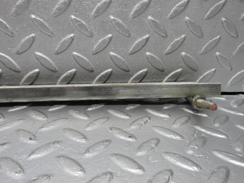 �39906♂ Mercedes-Benz R107 350SL cupé puerta derecha canal ventana Foto 4 de 4