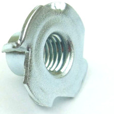 PARCO Einschlagmuttern mit 4 Einschlagspitzen M8 x 11 mm, verzinkt, 100 Stück PARCO Einschlagmuttern mit 4 Einschlagspitzen M8 x 11 mm, verzinkt, 100 Stück