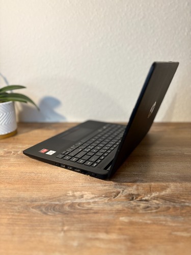 Notebook HP 14-dk1000no 14 Zol lAthlon Silver 3050U\8 GB\SSD 128GB\HD\Windows 10 - Bild 6 von 11
